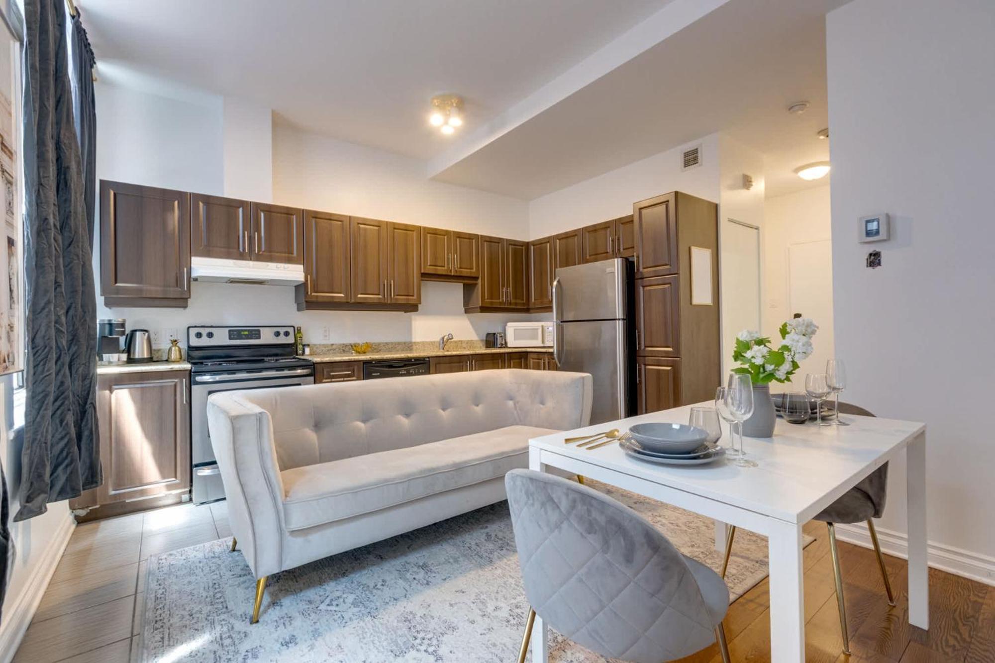 M11 - Stylish & Cozy 2Bdr In Plateau Montreal Apartment Ngoại thất bức ảnh